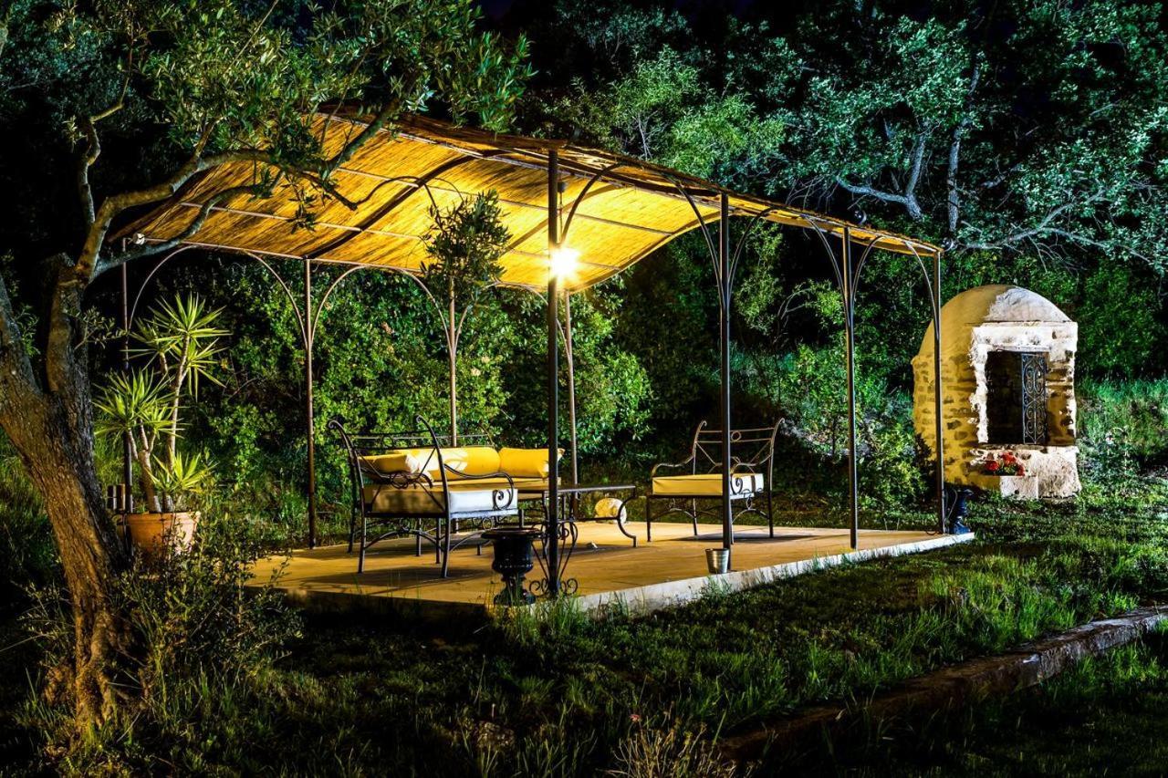 Mas Du Cimai Hotel Evenos Ngoại thất bức ảnh
